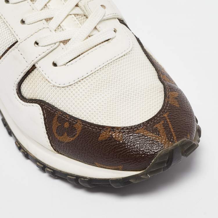 Pre Owned Louis Vuitton White/Brown Monogram Canvas and Leather Run Away Sneakers Size 39