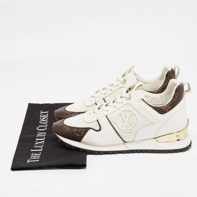 Pre Owned Louis Vuitton White/Brown Monogram Canvas and Leather Run Away Sneakers Size 39