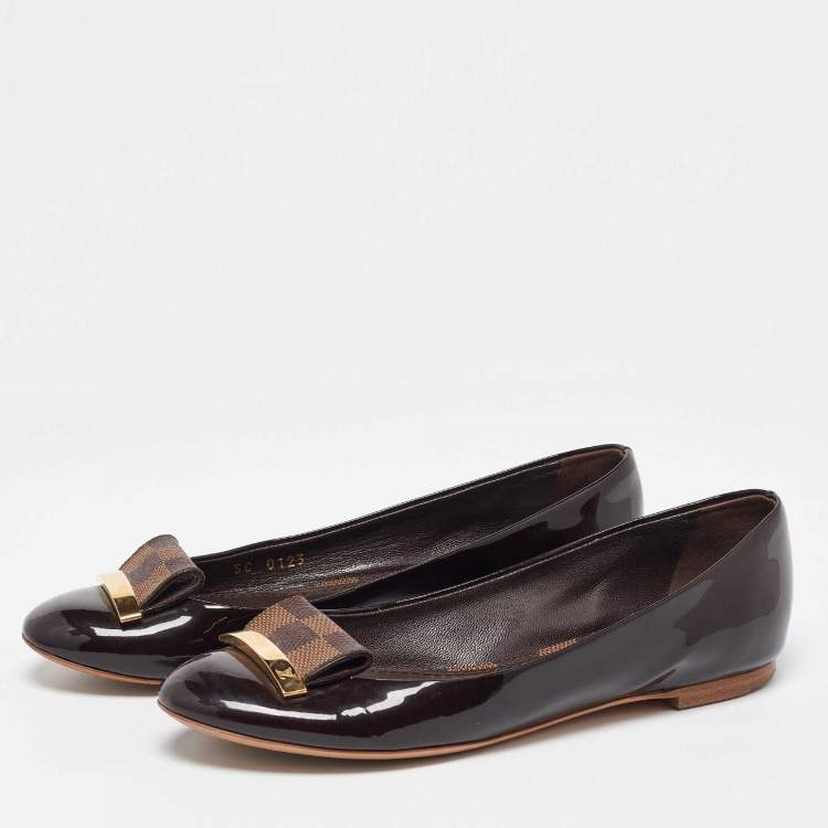 Pre Owned Louis Vuitton Amarante Vernis and Damier Ebene Canvas Logo Ballet Flats Size 35