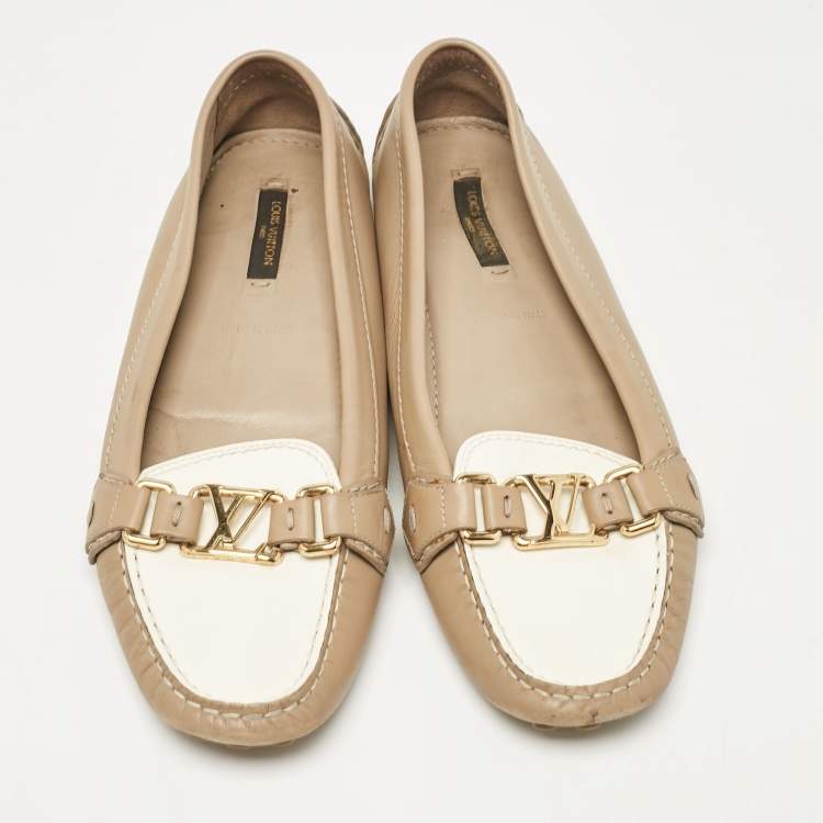 Pre Owned Louis Vuitton Beige/White Leather Oxford Loafers Size 39