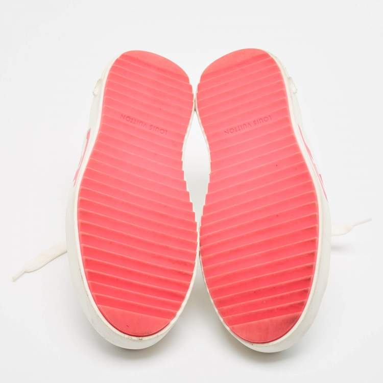مملوكة مسبقًا Louis Vuitton White Leather Time Out Lace Up Sneakers Size 38.5