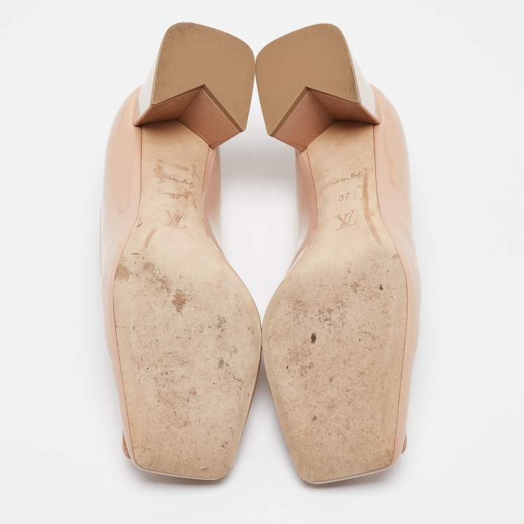 Pre Owned Louis Vuitton Beige Patent Leather Block Heel Pumps Size 37