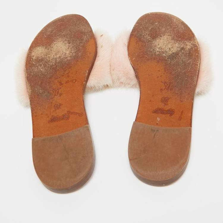 Pre Owned Louis Vuitton Pink Mink Fur Lock It Flat Slide Sandals Size 37