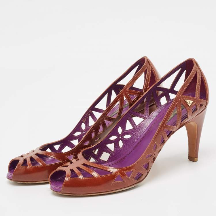 Pre Owned Louis Vuitton Brown Leather Cutout Peep Toe Pumps Size 38.5