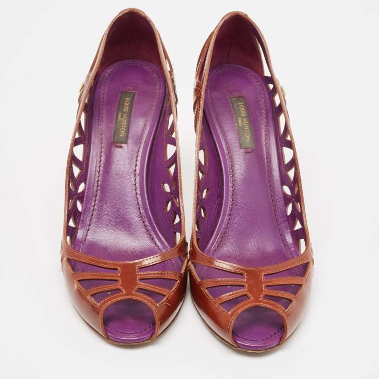 Pre Owned Louis Vuitton Brown Leather Cutout Peep Toe Pumps Size 38.5