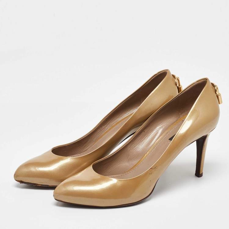 Pre Owned Louis Vuitton Beige Patent Leather Lock It Pumps Size 40