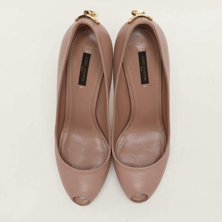 Pre Owned Louis Vuitton Beige Leather Oh Really! Peep Toe Pumps 39.5