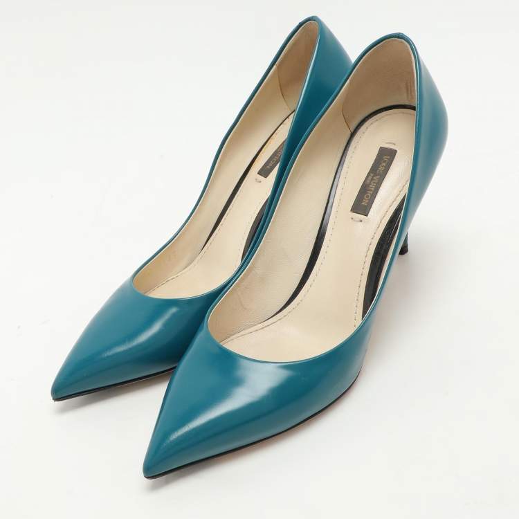 Pre Owned Louis Vuitton Blue Patent Leather Eyeline Pointed Toe Pumps Size 39