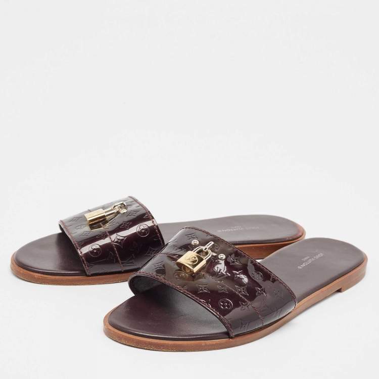 مملوكة مسبقًا Louis Vuitton Burgundy Patent Leather Lock It Flat Sandals Size 40