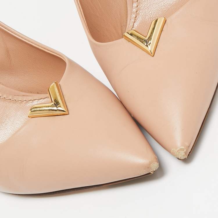 Pre Owned Louis Vuitton Beige Leather Heart Breaker Pumps Size 40