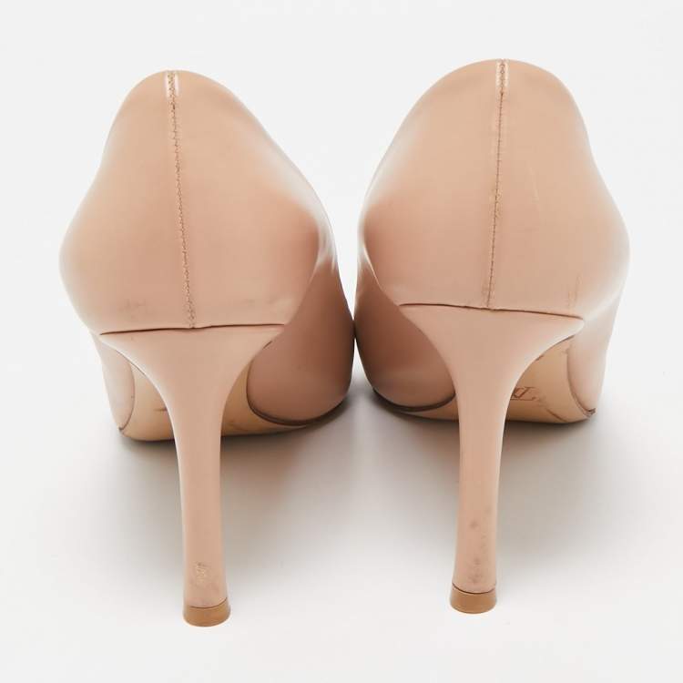 Pre Owned Louis Vuitton Beige Leather Heart Breaker Pumps Size 40