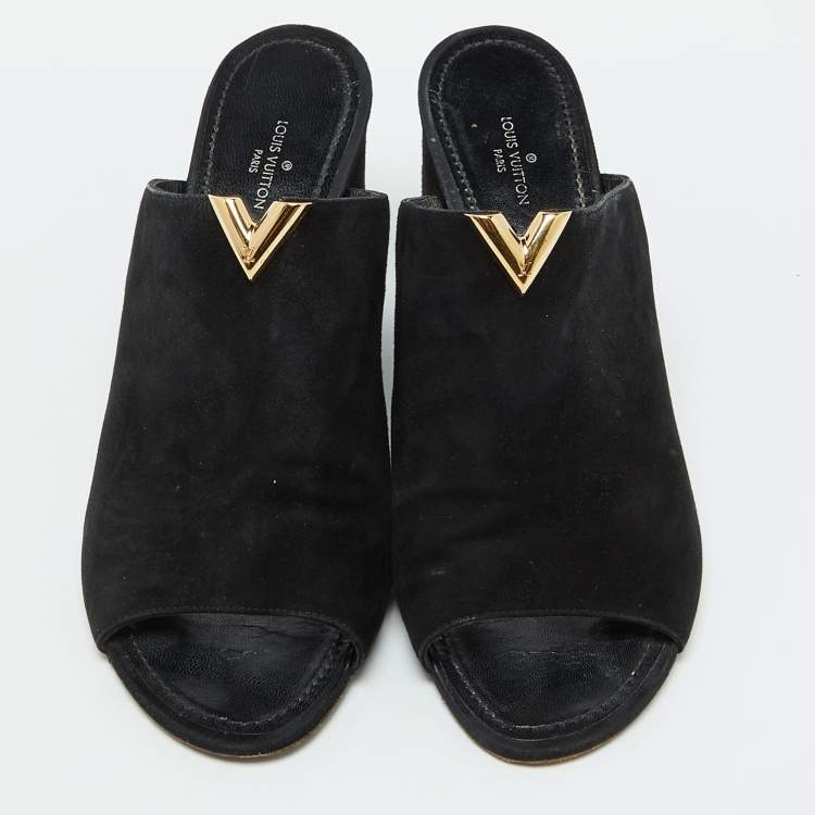 Pre Owned Louis Vuitton Black Suede Bahiana Block Heel Mules Size 39