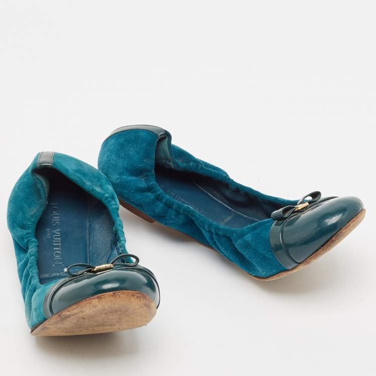 Pre Owned Louis Vuitton Green Patent Leather and Suede Elba Ballet Flats Size 37.5
