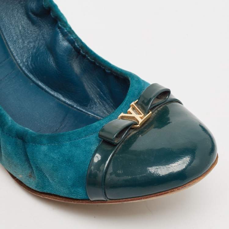 Pre Owned Louis Vuitton Green Patent Leather and Suede Elba Ballet Flats Size 37.5