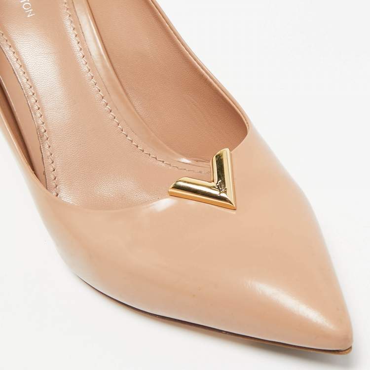 Pre Owned Louis Vuitton Beige Leather Heartbreaker Pointed Toe Pumps Size 38.5