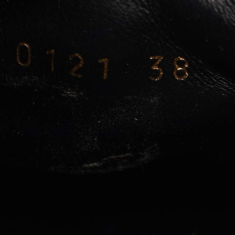 مملوكة مسبقًا Louis Vuitton Black Patent Leather Low Top Brogue Sneakers Size 38
