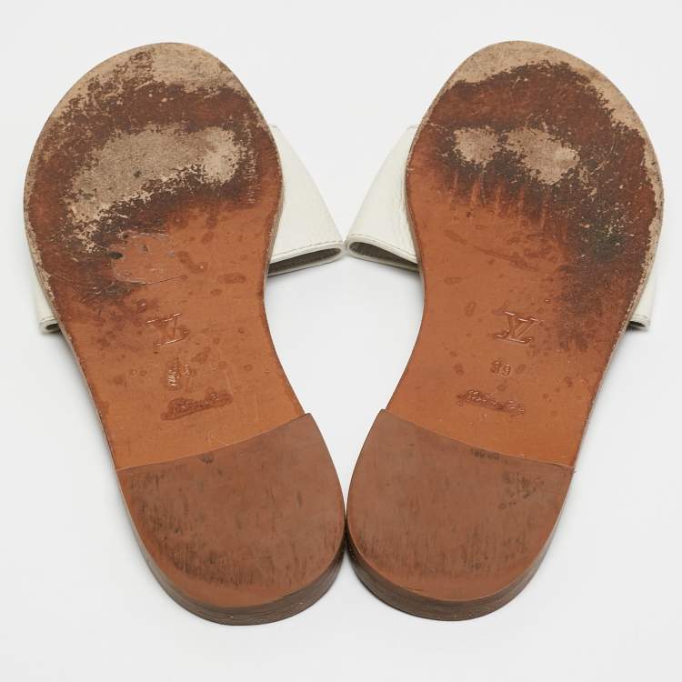 Pre Owned Louis Vuitton White Leather Lock It Flat Slides Size 39