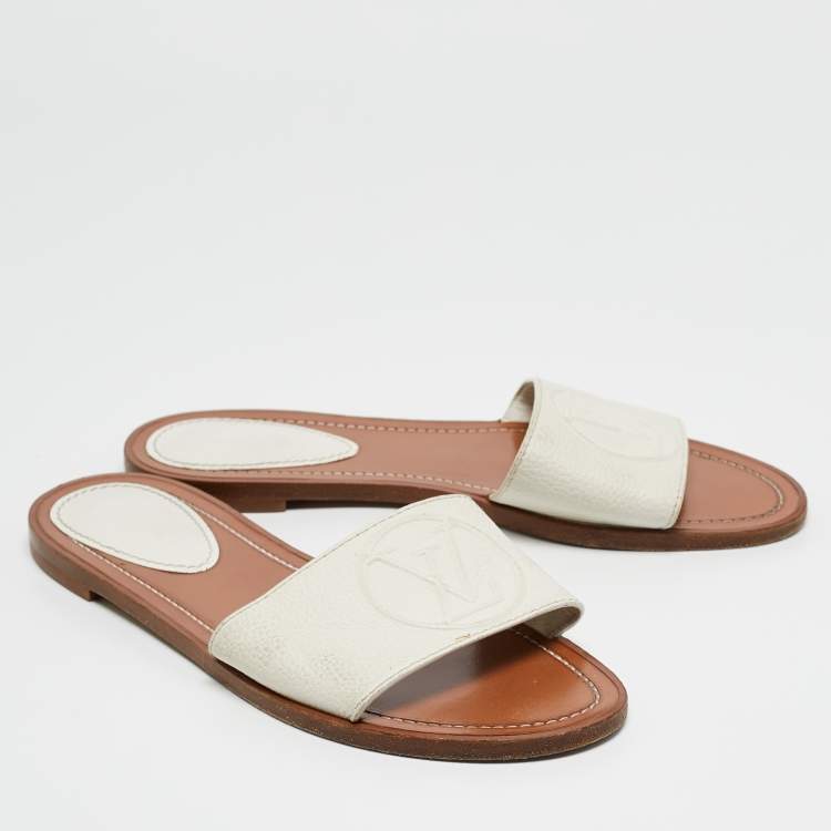 Pre Owned Louis Vuitton White Leather Lock It Flat Slides Size 39