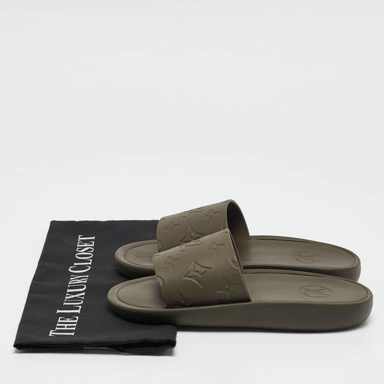 Pre Owned Louis Vuitton Green Green Rubber Sunbath Flat Slides Size 36