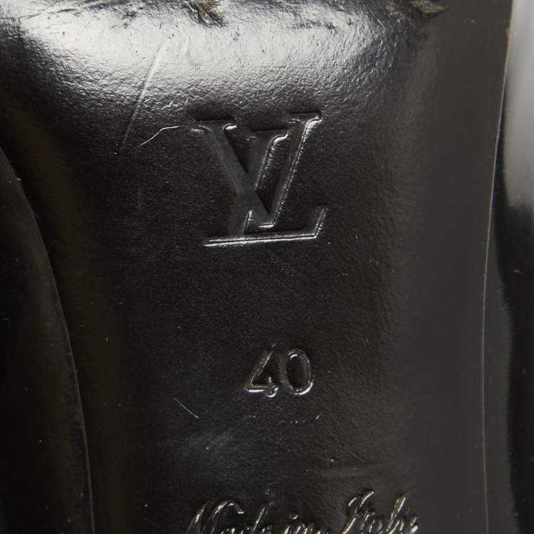 Pre Owned Louis Vuitton Amarante Patent Leather Metal Logo Pumps Size 40