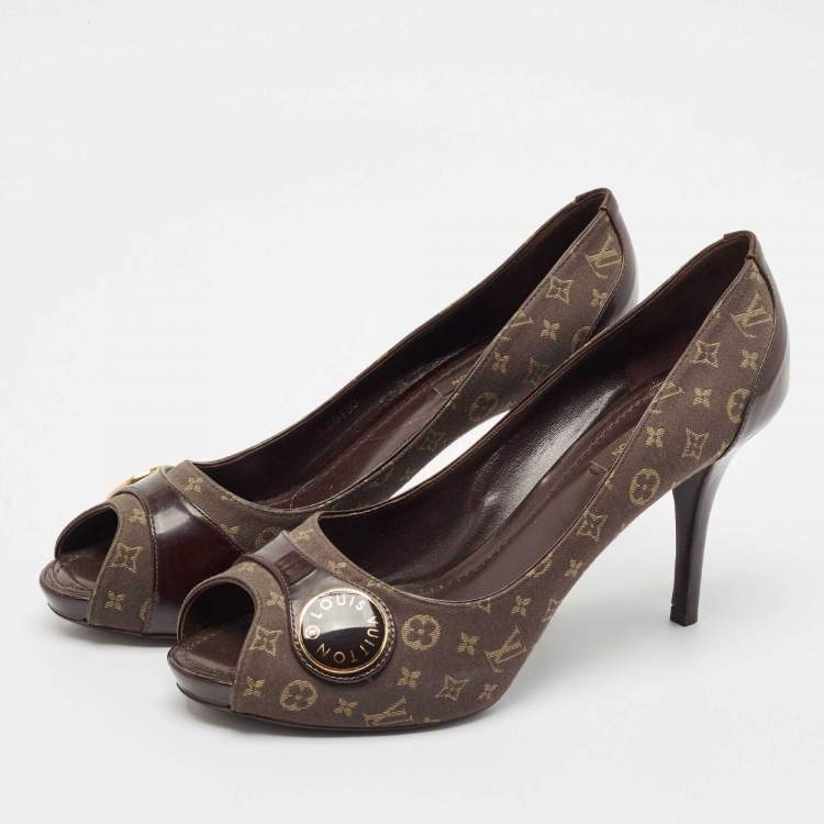 Pre Owned Louis Vuitton Brown Canvas and Patent Leather Judy Peep Toe Pumps Size 38.5