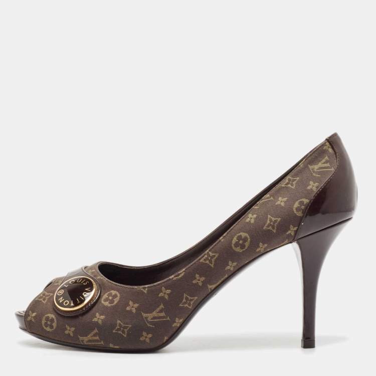 Pre Owned Louis Vuitton Brown Canvas and Patent Leather Judy Peep Toe Pumps Size 38.5