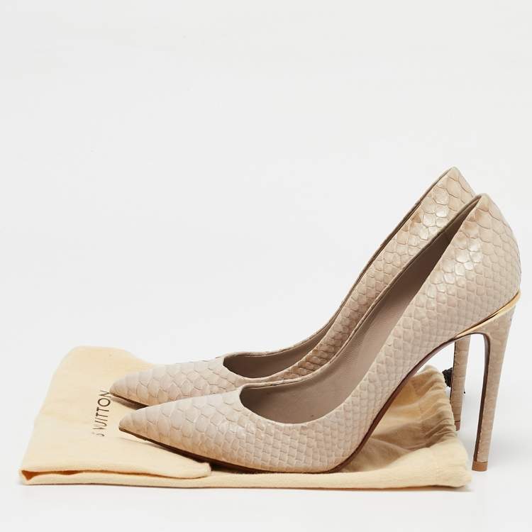 Pre Owned Louis Vuitton Grey Python Leather Eyeline Pumps Size 37.5
