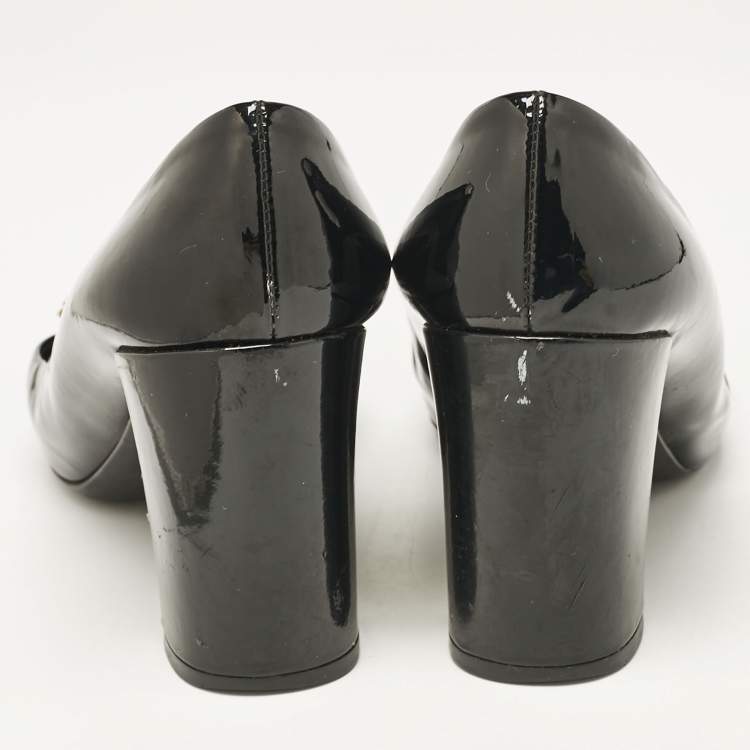 Pre Owned Louis Vuitton Black Patent Leather Round Toe Pumps Size 37