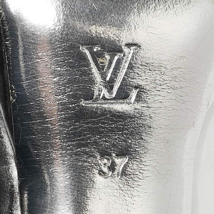 Pre Owned Louis Vuitton Silver Leather Peep Toe Slingback Sandals Size 37