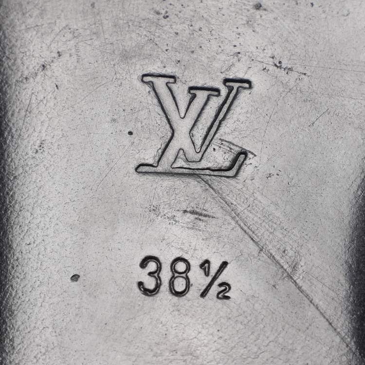 Pre Owned Louis Vuitton Black Patent Leather Studded Flats Size 38.5