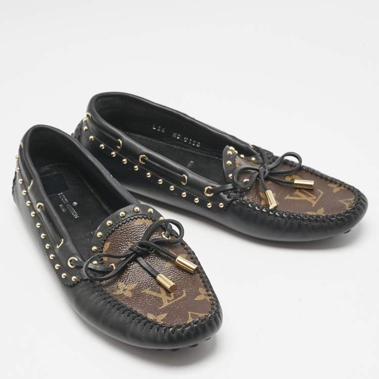Pre Owned Louis Vuitton Brown Monogram Coated Canvas And Leather Gloria Loafers Size 36