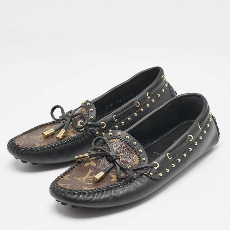 Pre Owned Louis Vuitton Brown Monogram Coated Canvas And Leather Gloria Loafers Size 36