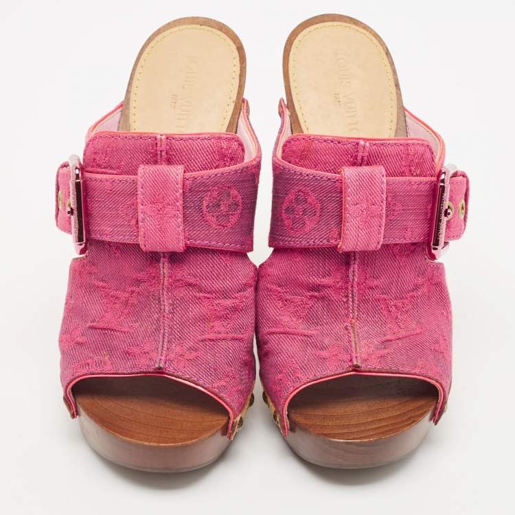 مملوكة مسبقًا Louis Vuitton Pink Monogram Denim Rosa Platform Clogs Size 37