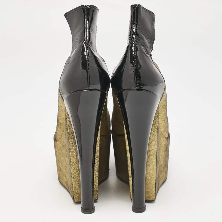 Pre Owned Louis Vuitton Gold/Black Leather and Patent Leather Wedge Pumps Size 38.5
