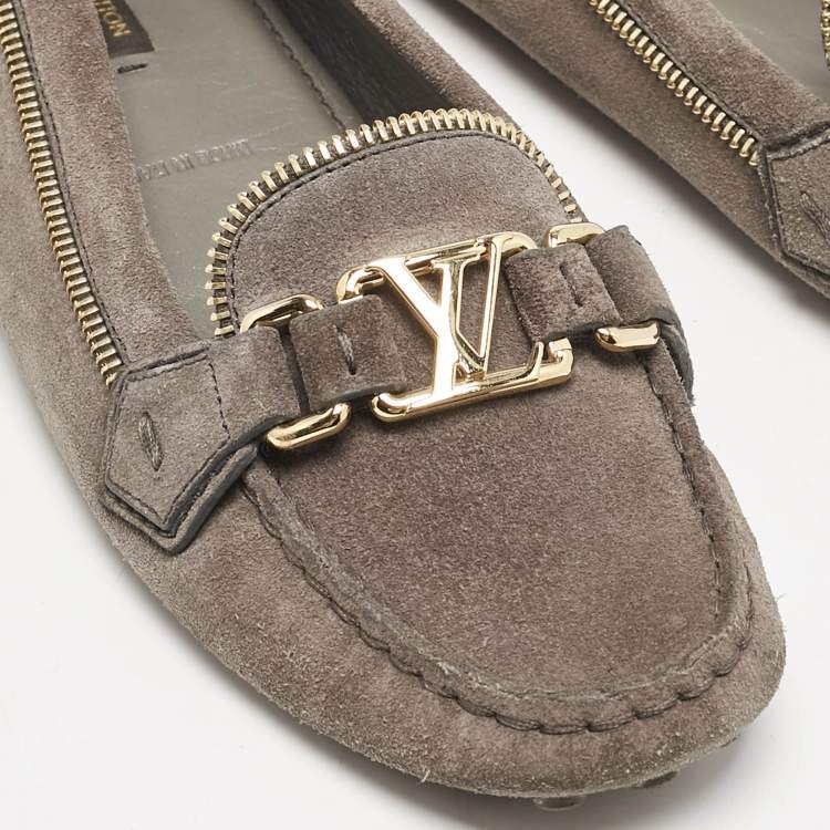 Pre Owned Louis Vuitton Dark Grey Suede Oxford Zip Detail Slip On Loafers Size 38.5