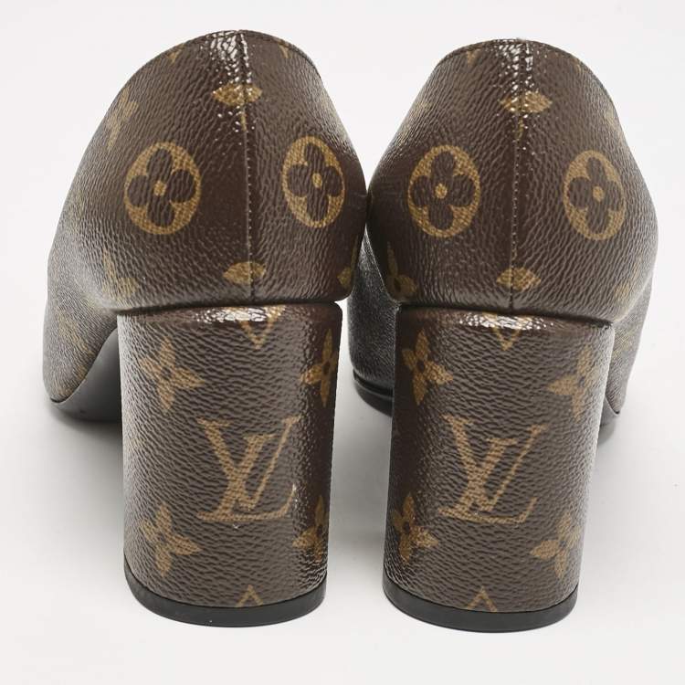 Pre Owned Louis Vuitton Monogram Canvas Medallion Pumps Size 37