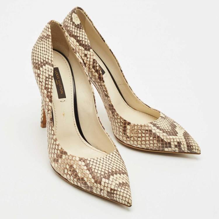 Pre Owned Louis Vuitton Brown/Cream Python Leather Eyeline Pointed Toe Pumps Size 38