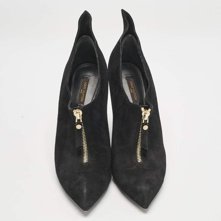 Pre Owned Louis Vuitton Black Suede Pointed Toe Ankle Booties Size 38.5