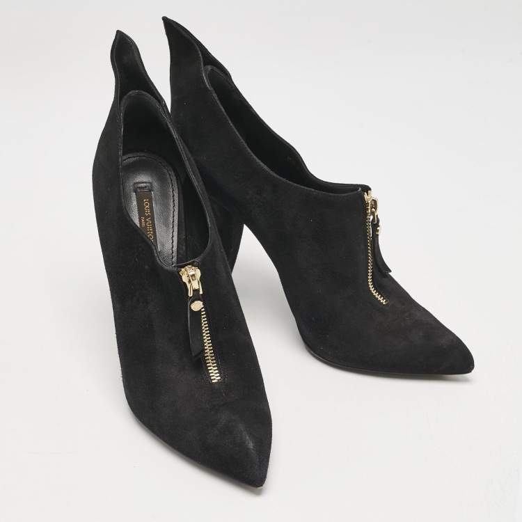 Pre Owned Louis Vuitton Black Suede Pointed Toe Ankle Booties Size 38.5
