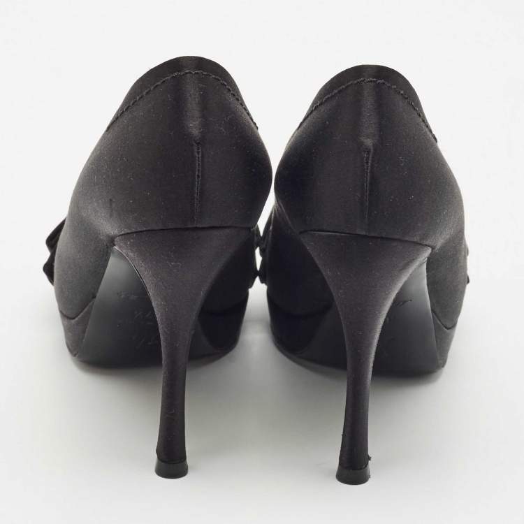 Pre Owned Louis Vuitton Black Satin Bow Peep Toe Pumps Size 37.5