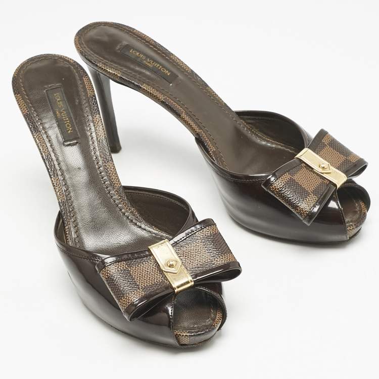 Pre Owned Louis Vuitton Damier Ebene Canvas and Leather Bow Slide Sandals Size 39