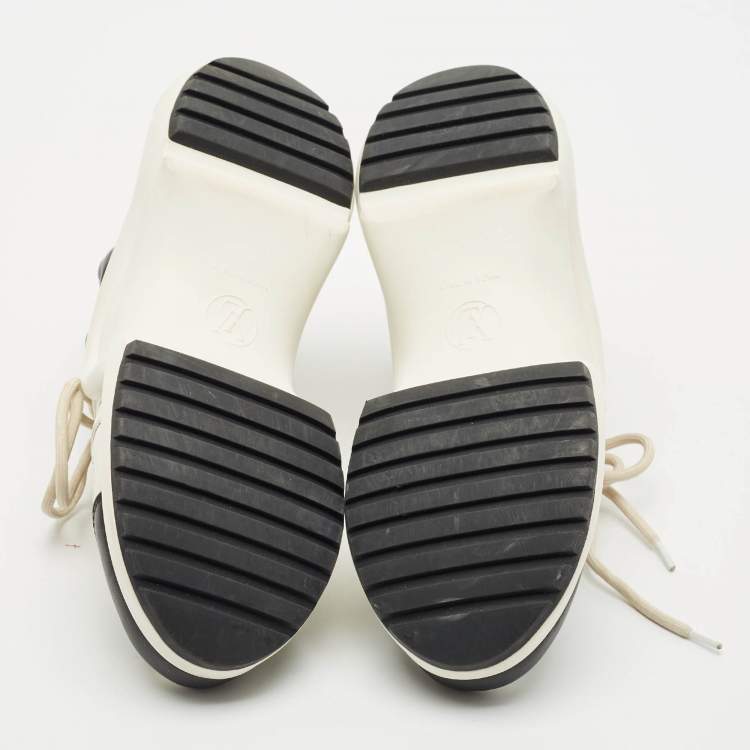 Pre Owned Louis Vuitton White/Blue Monogram Canvas and Fabric Archlight Low Top Sneakers Size 39