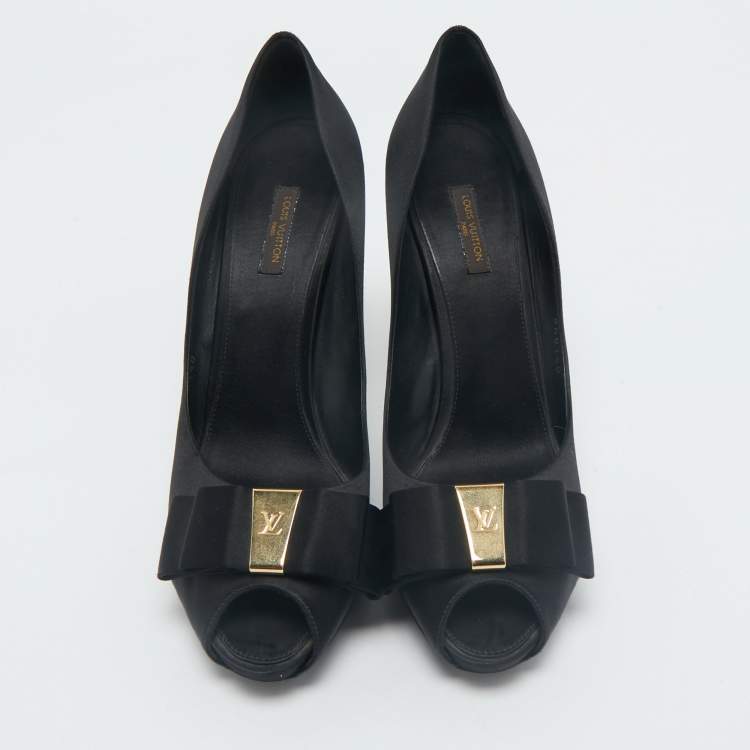 Pre Owned Louis Vuitton Black Satin Peep Toe Platform Pumps Size 40.5