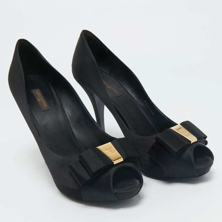 Pre Owned Louis Vuitton Black Satin Peep Toe Platform Pumps Size 40.5