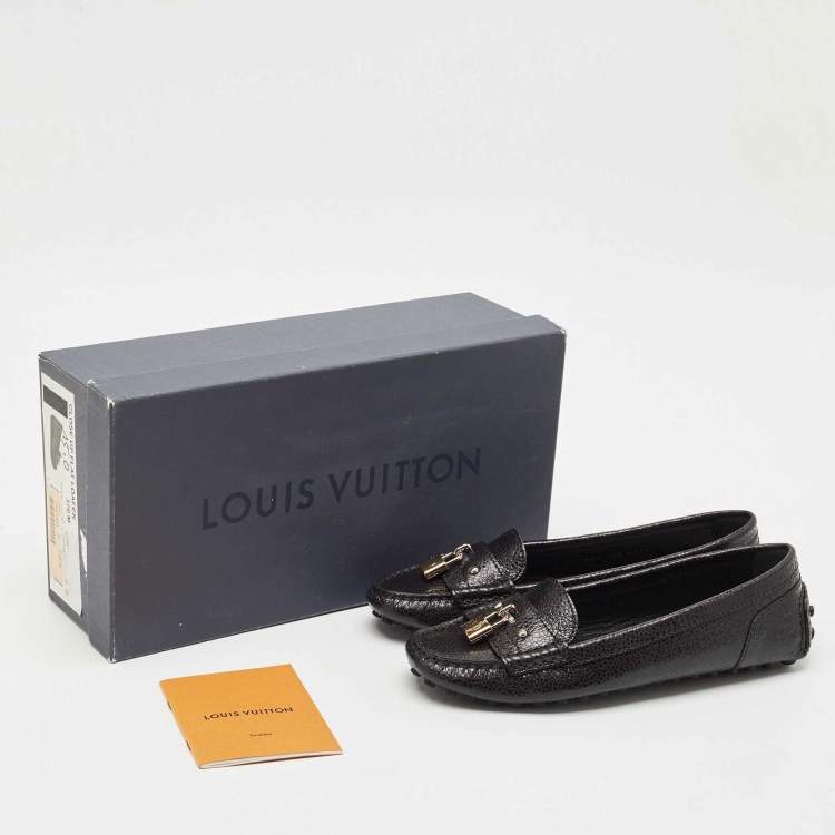 Pre Owned Louis Vuitton Black Leather Close Up Loafers Size 37