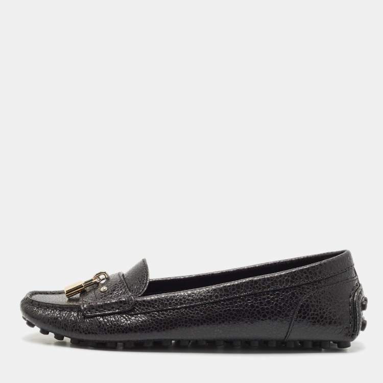Pre Owned Louis Vuitton Black Leather Close Up Loafers Size 37