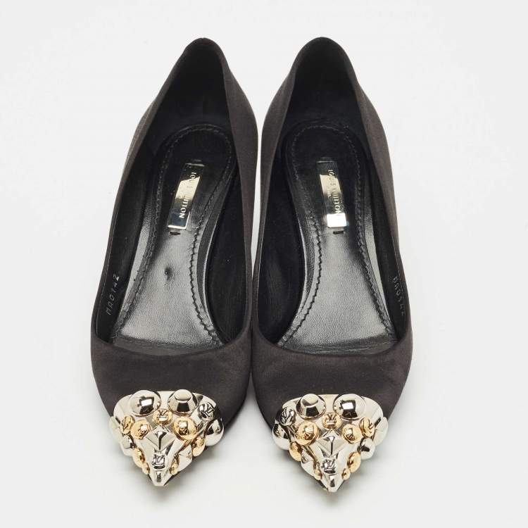 Pre Owned Louis Vuitton Black Satin Bernice Studded Pumps Size 37.5