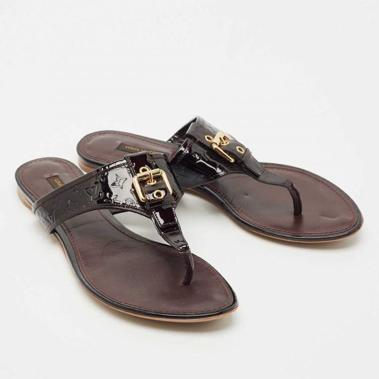 مملوكة مسبقًا Louis Vuitton Burgundy Patent Leather Thong Flat Slides  Size 38.5