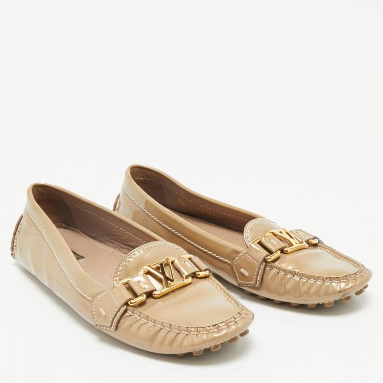 Pre Owned Louis Vuitton Gold Patent Leather Oxford Slip On Loafers Size 38