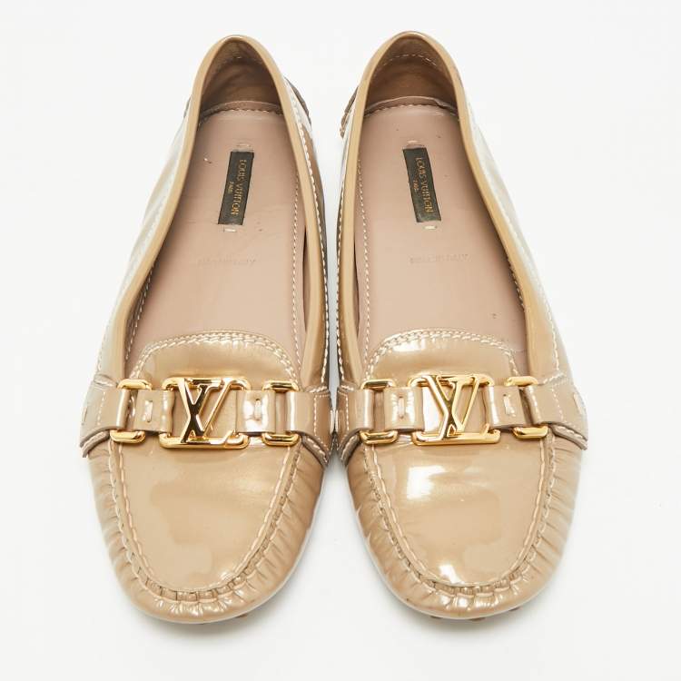 Pre Owned Louis Vuitton Gold Patent Leather Oxford Slip On Loafers Size 38